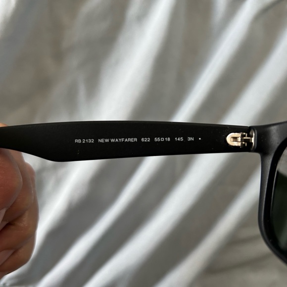 Ray Ban Sunglasses 0RB2132 BRAND NEW NEVER WORN - Picture 6 of 7